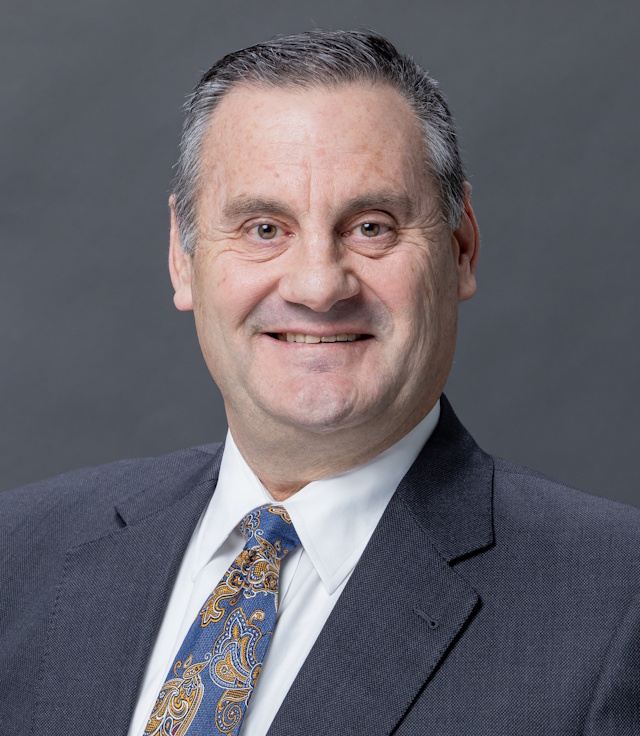 Everett Dunnick